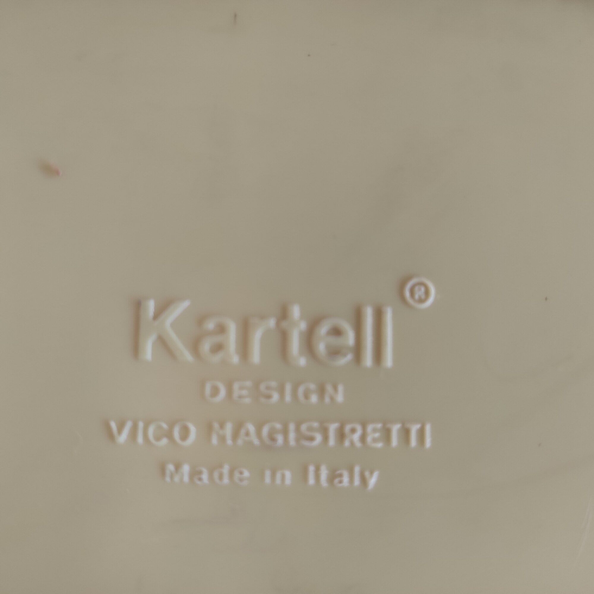 Paire de chaises mauna-kea de Vico Magistretti, Kartell