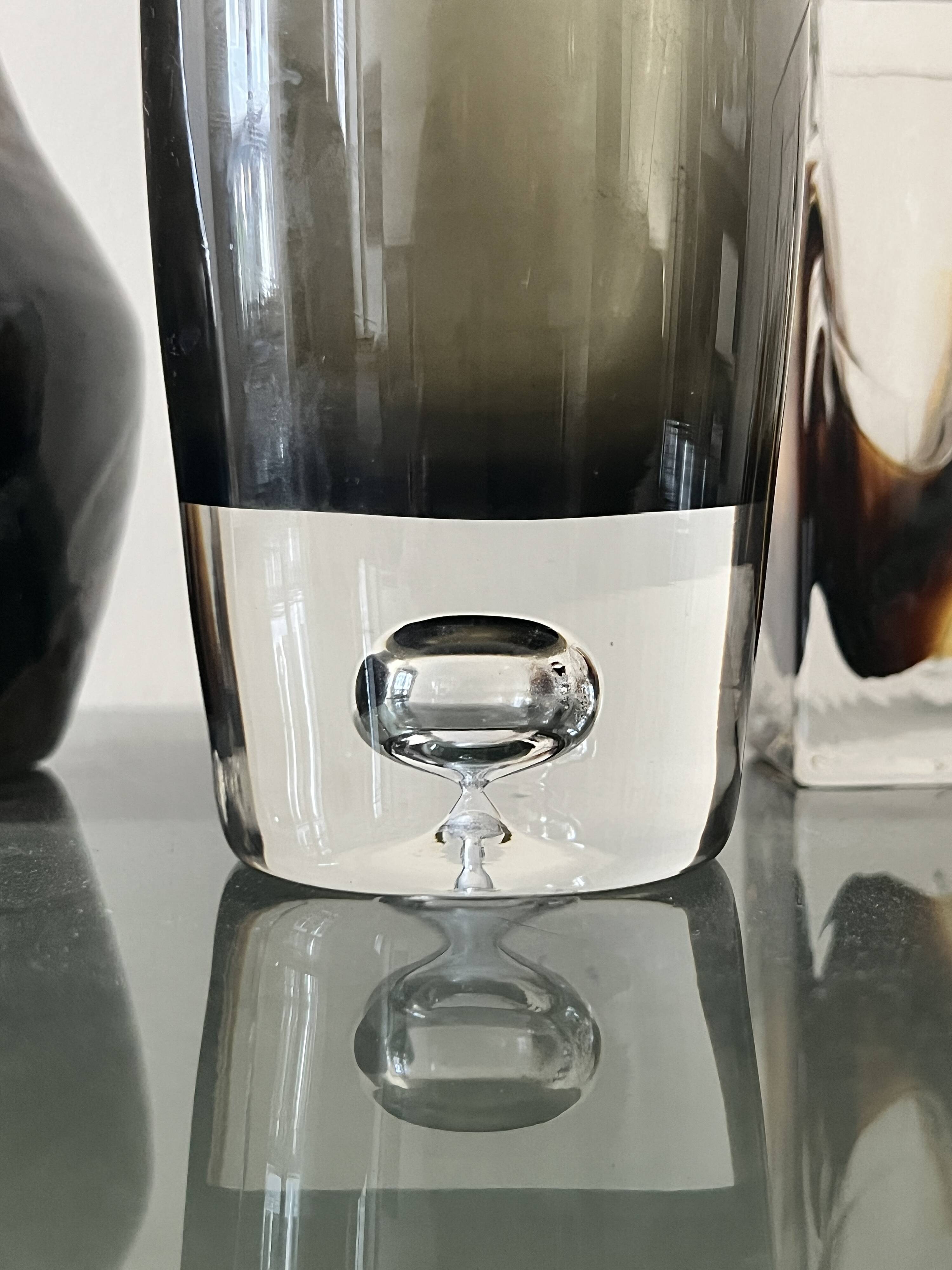 Cylindrical vase in black/grey Murano glass, mid-century design