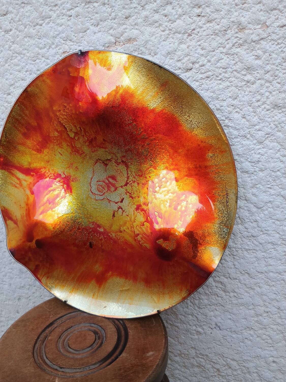 Contemporary decorative glass plate signed Cesart Italy 1980 glazed