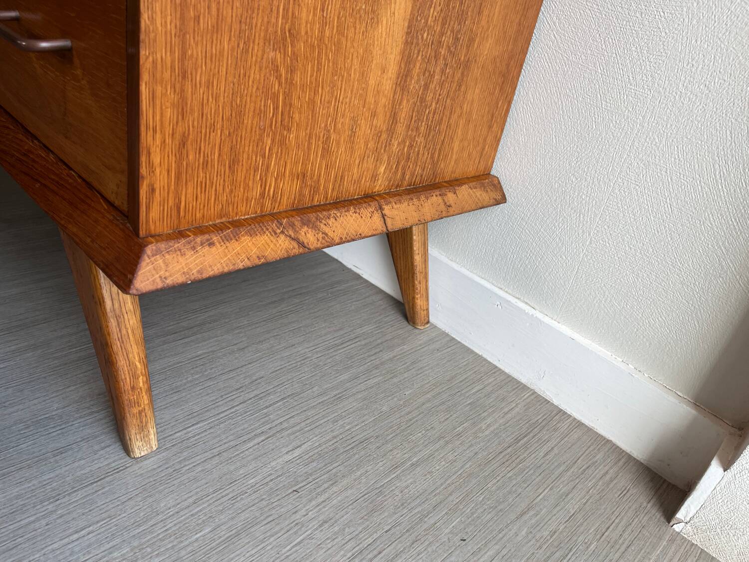 Vintage chest of drawers with splayed legs