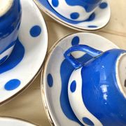 Set of 6 Sarreguemines Digoin earthenware coffee cups with art deco polka dots, 1930s