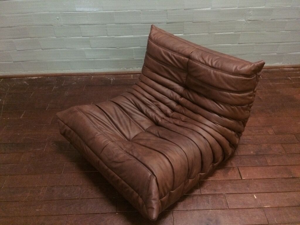 Togo armchair model designed by Michel Ducaroy 1973