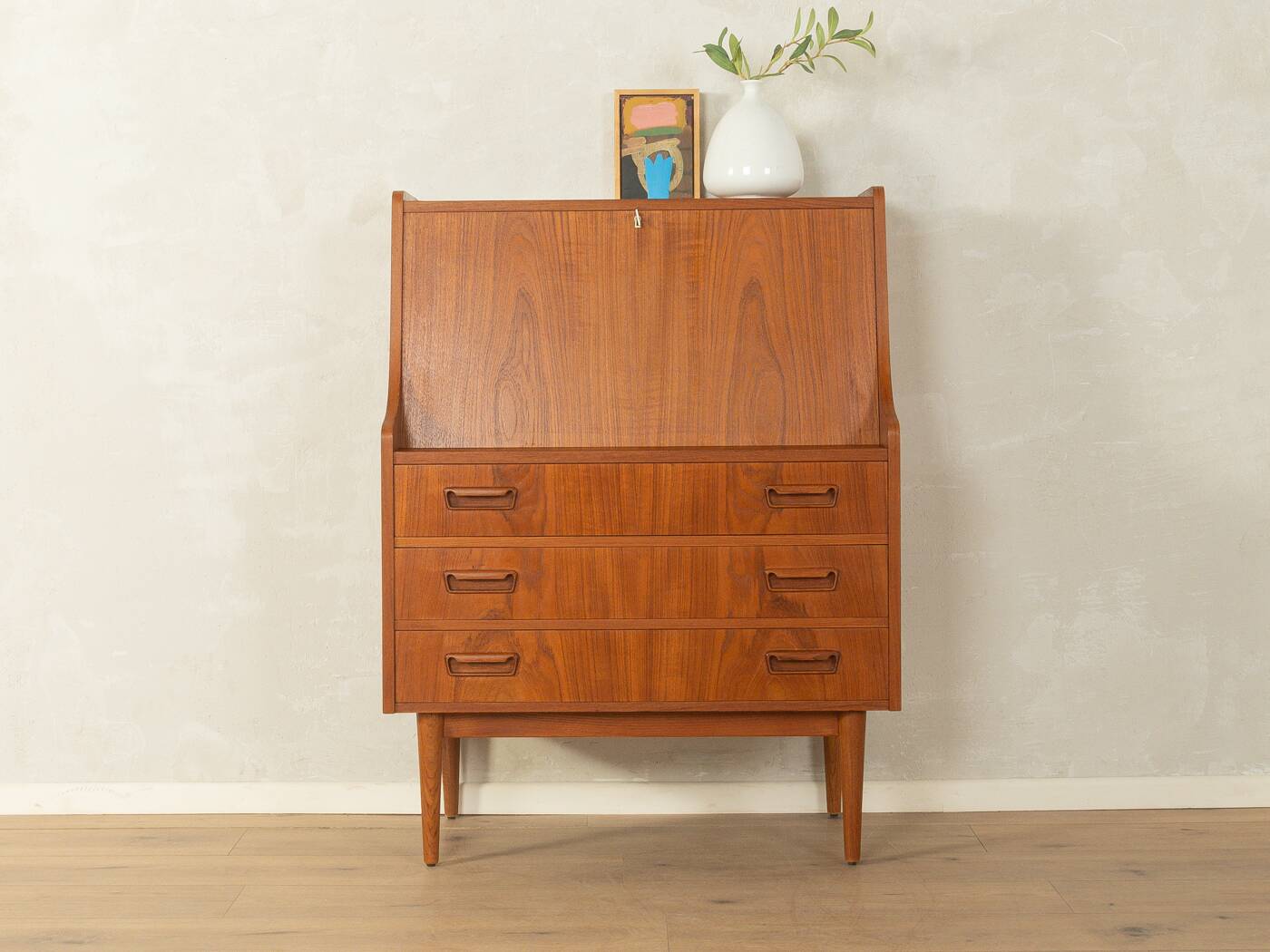 Bureau des années 1960, Gunnar Nielsen Tibergaard