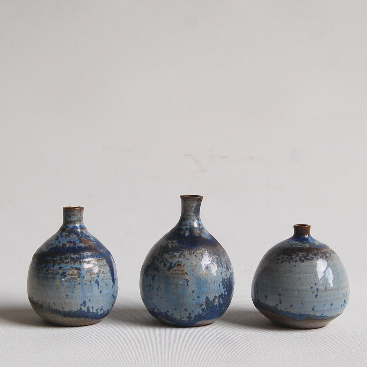 Trio de céramiques miniatures bleues Antonio Lampecco