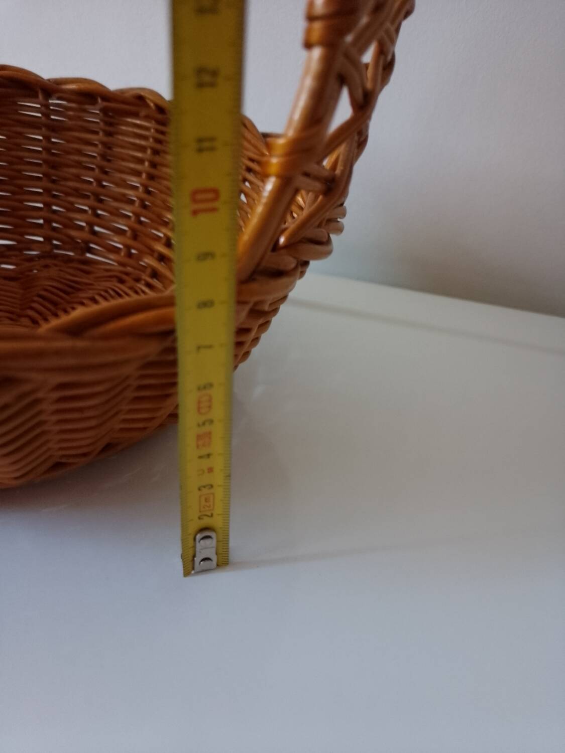 Woven wicker basket