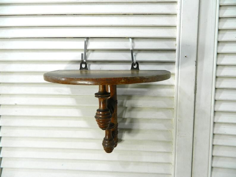Etagère en bois a fixer au mur vintage
