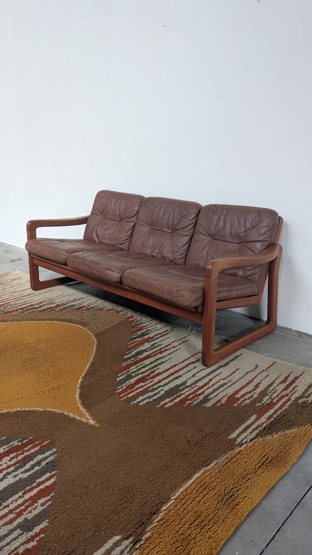 Vintage Scandinavian design living room Emc furniture