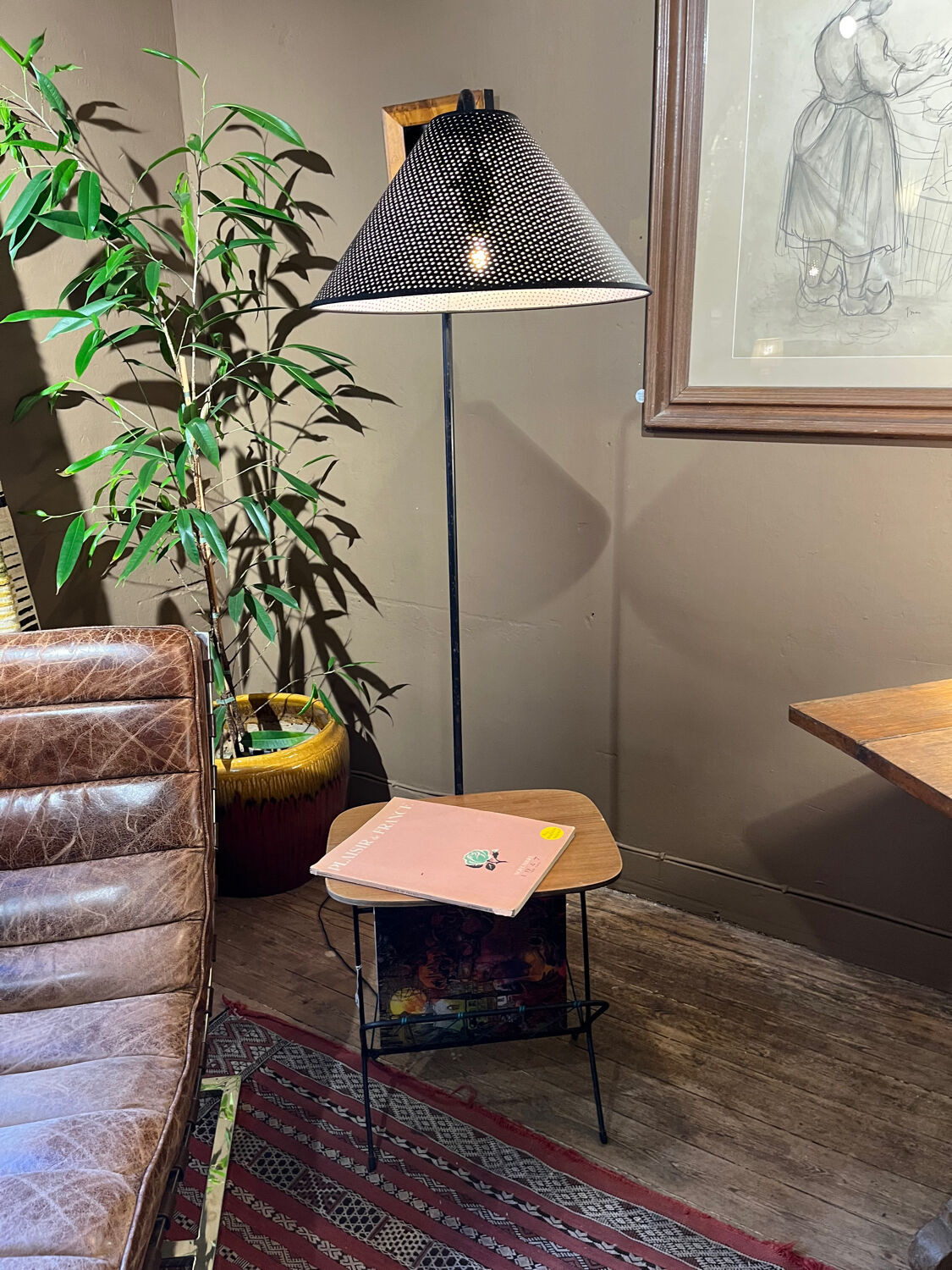 Floor lamp/magazine holder 1950