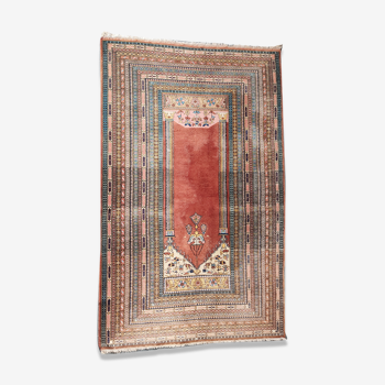 Oriental carpet 129 x 205 cm