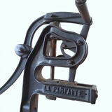 Cast-cast metal stopperer "The Perfect"