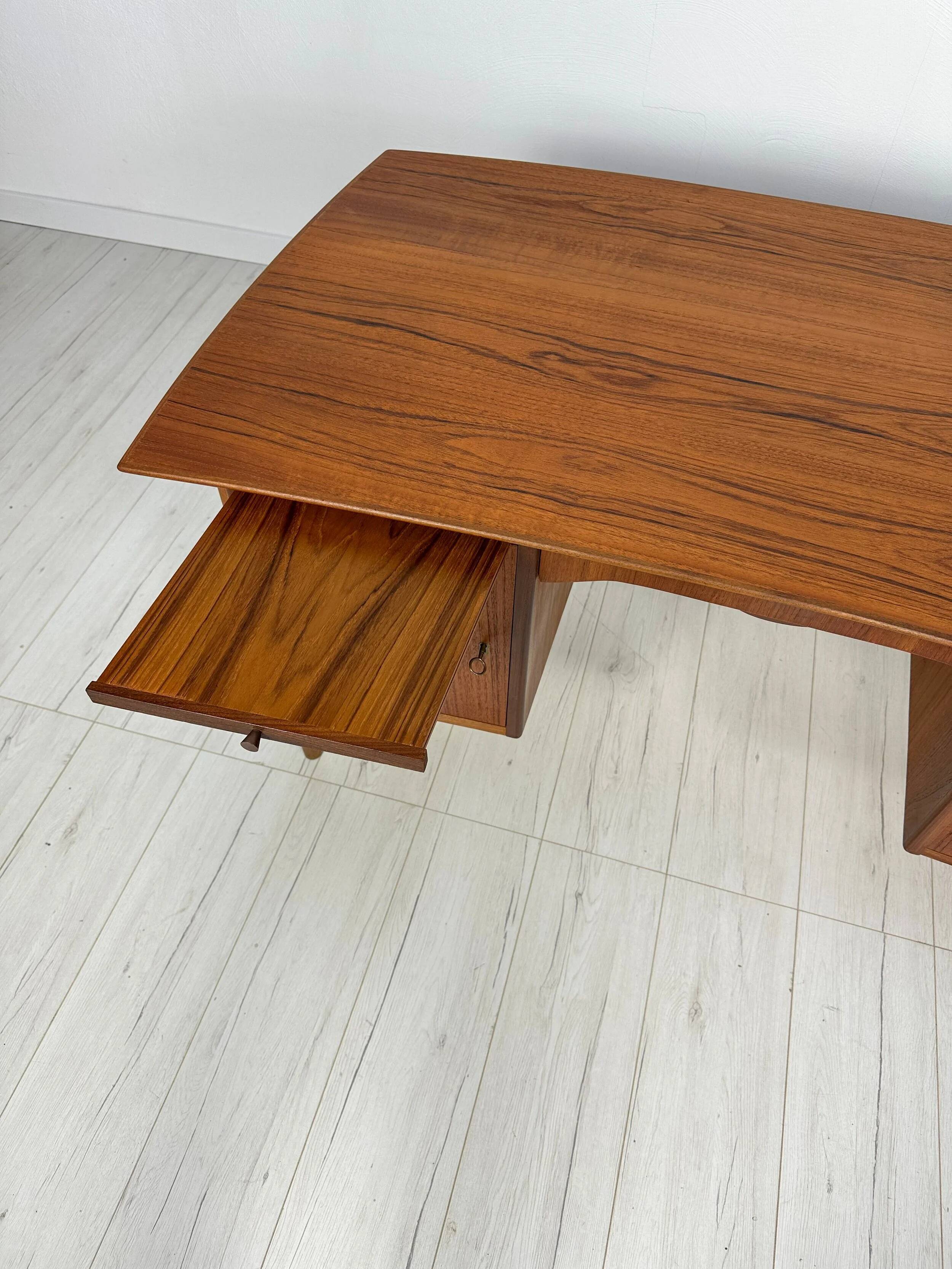 1960s Vintage Mid-Century Curved Danish Teak Writing Desk