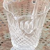 Carafe en verre et cristal transparent, ciselées, motif ananas ancienne