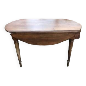 Large round table with flaps