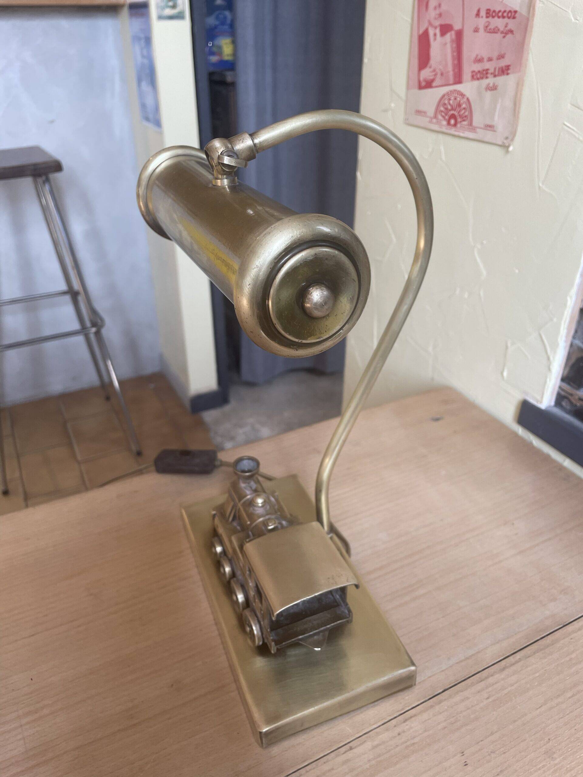 Notary lamp