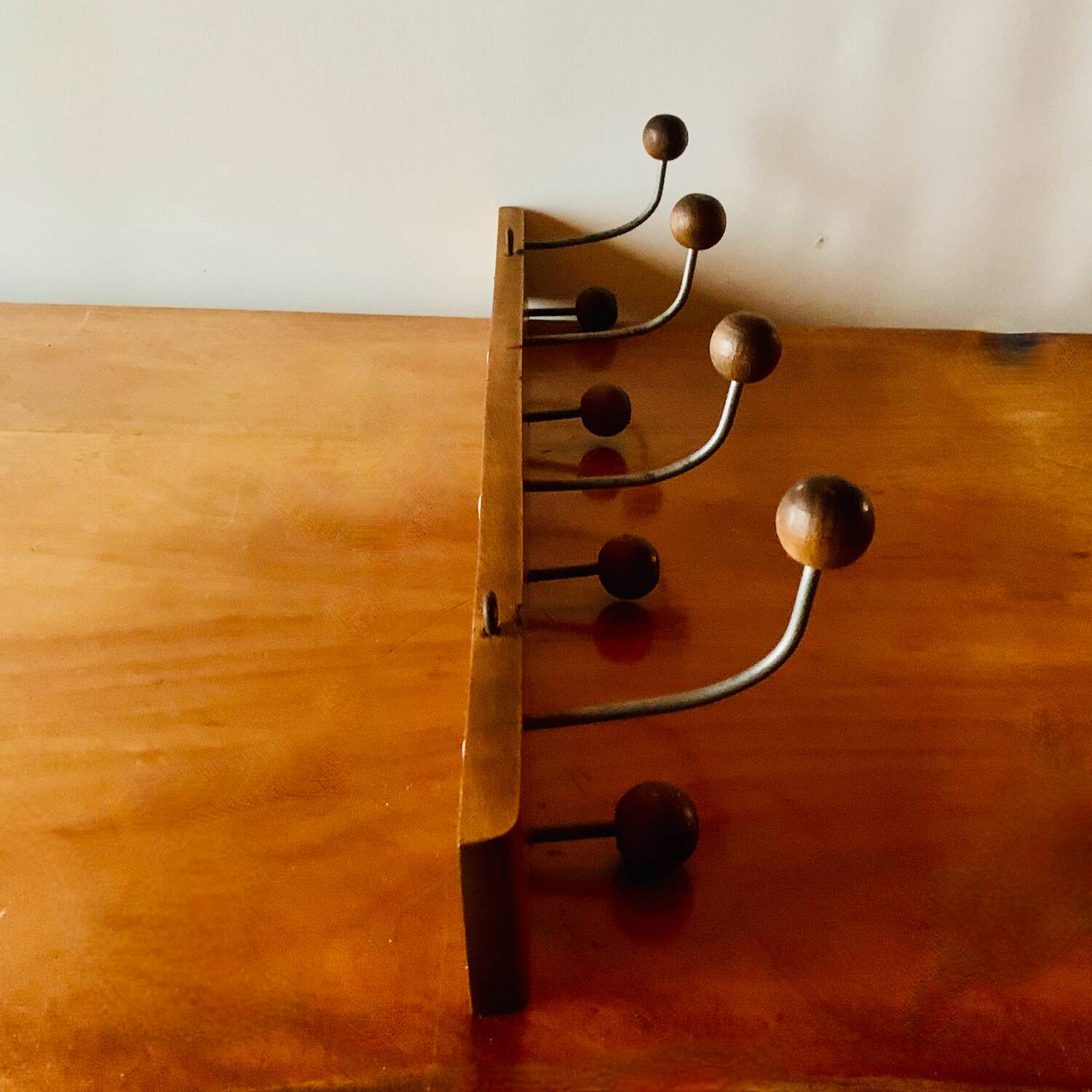 Vintage wooden wall coat rack - 8 balls