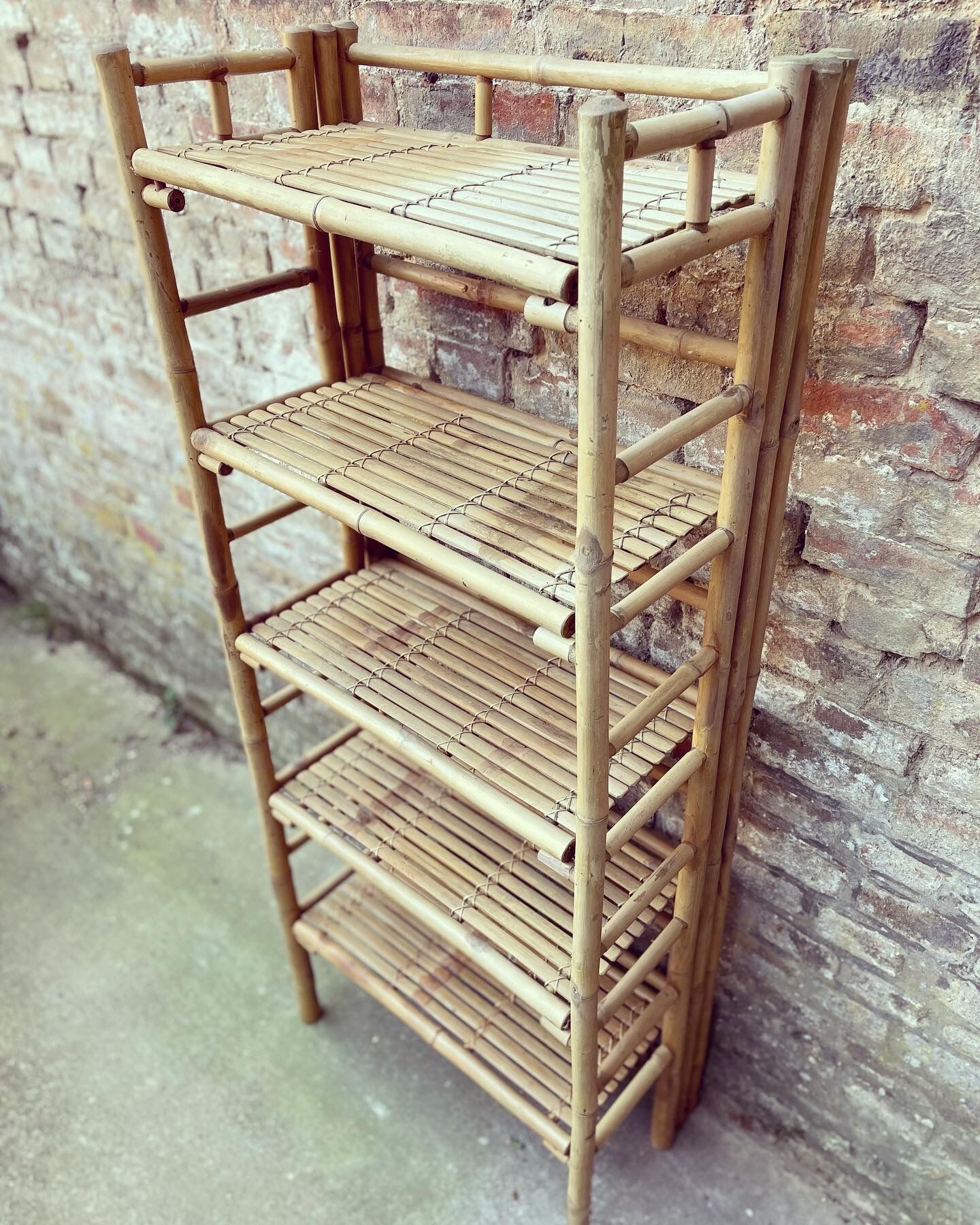 Foldable vintage bamboo bookcase