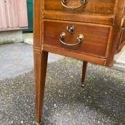 Louis XVI desk in wood and leather from the 19th century