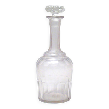Carafe en verre taillé