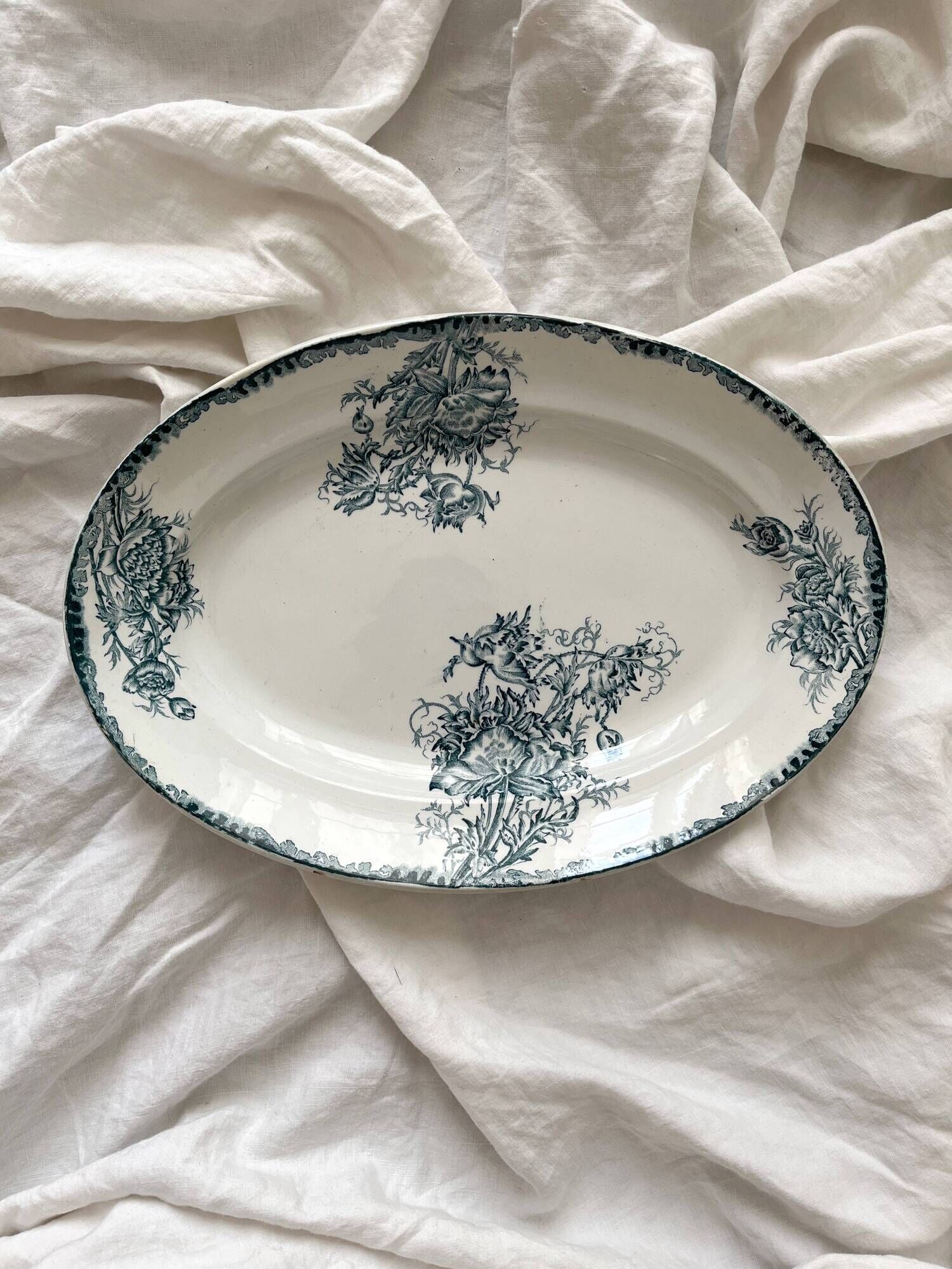 Oval iron earthenware dish "Pavots" Saint Amand A. Lebacqz & M. Bouchart