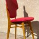 Chaise rétro vintage rouge graphique