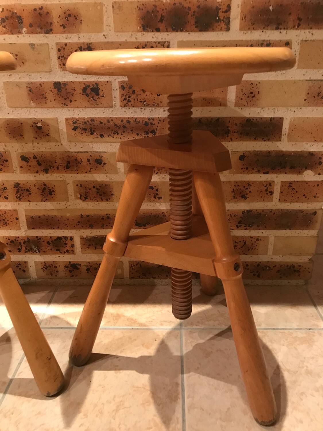 Pair of wooden screw seats from the 70s