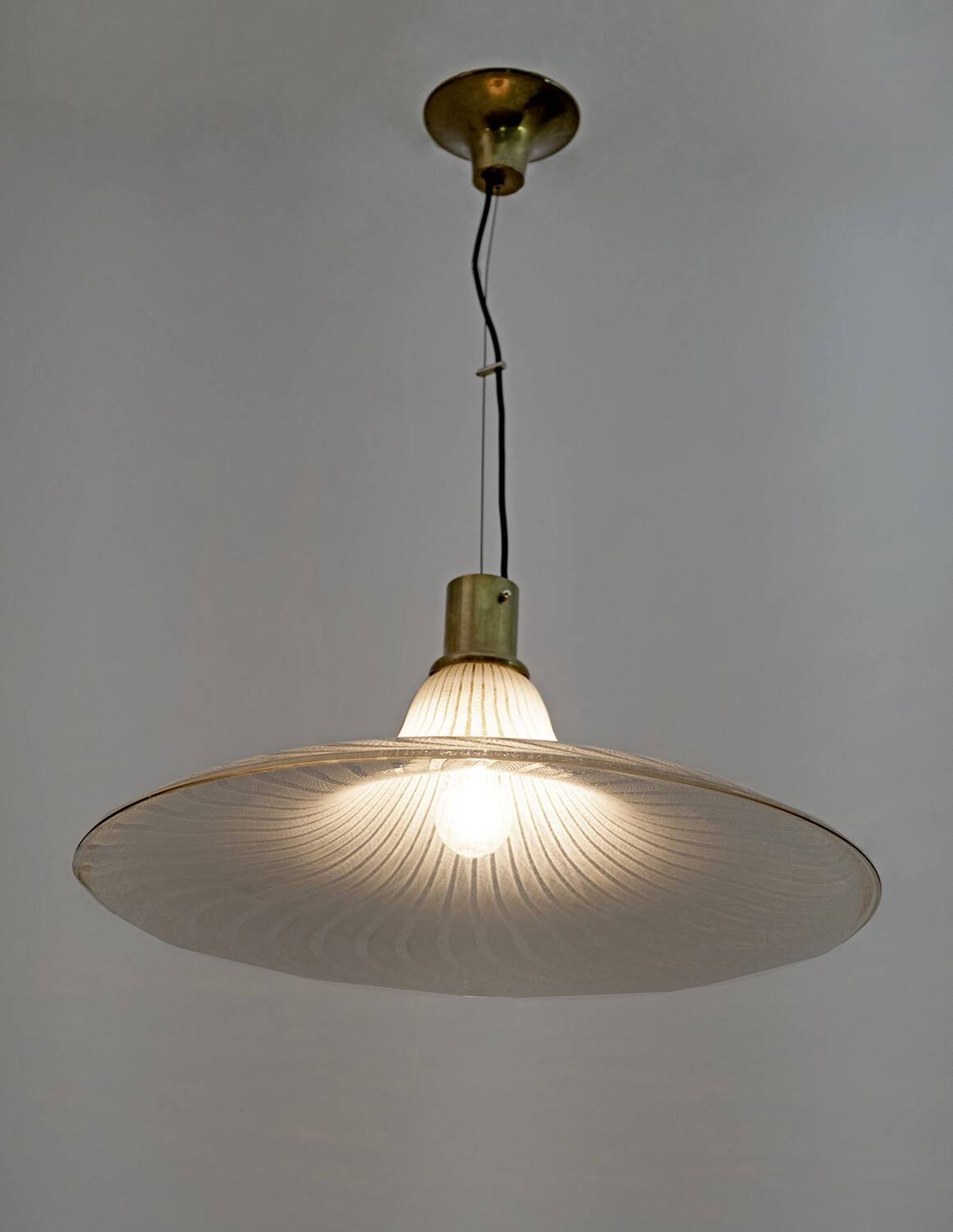 Suspension italienne en verre de Murano à bulles, style moderne du milieu du siècle, années 1970