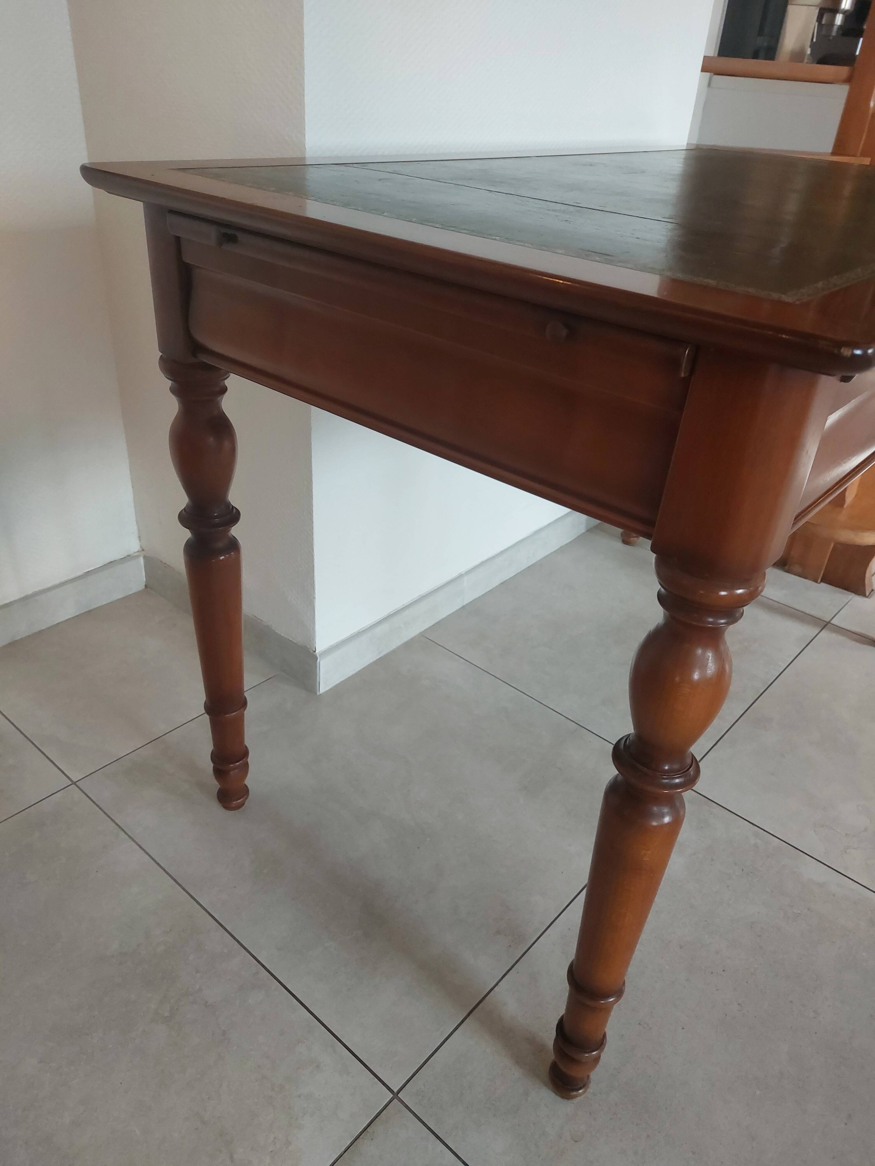 Wooden desk, leather top, extensions
