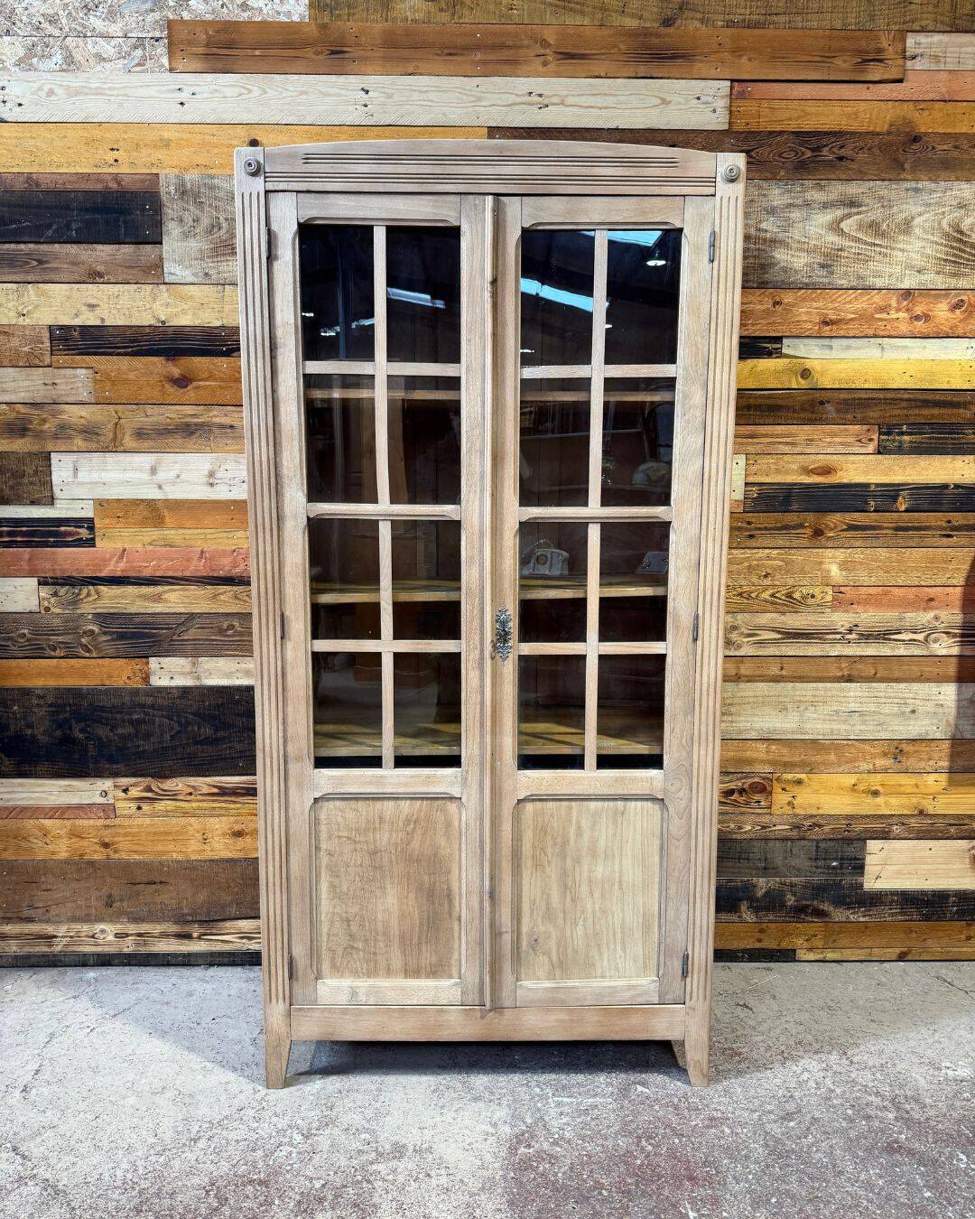 Aero-sanded oak library - 1940s