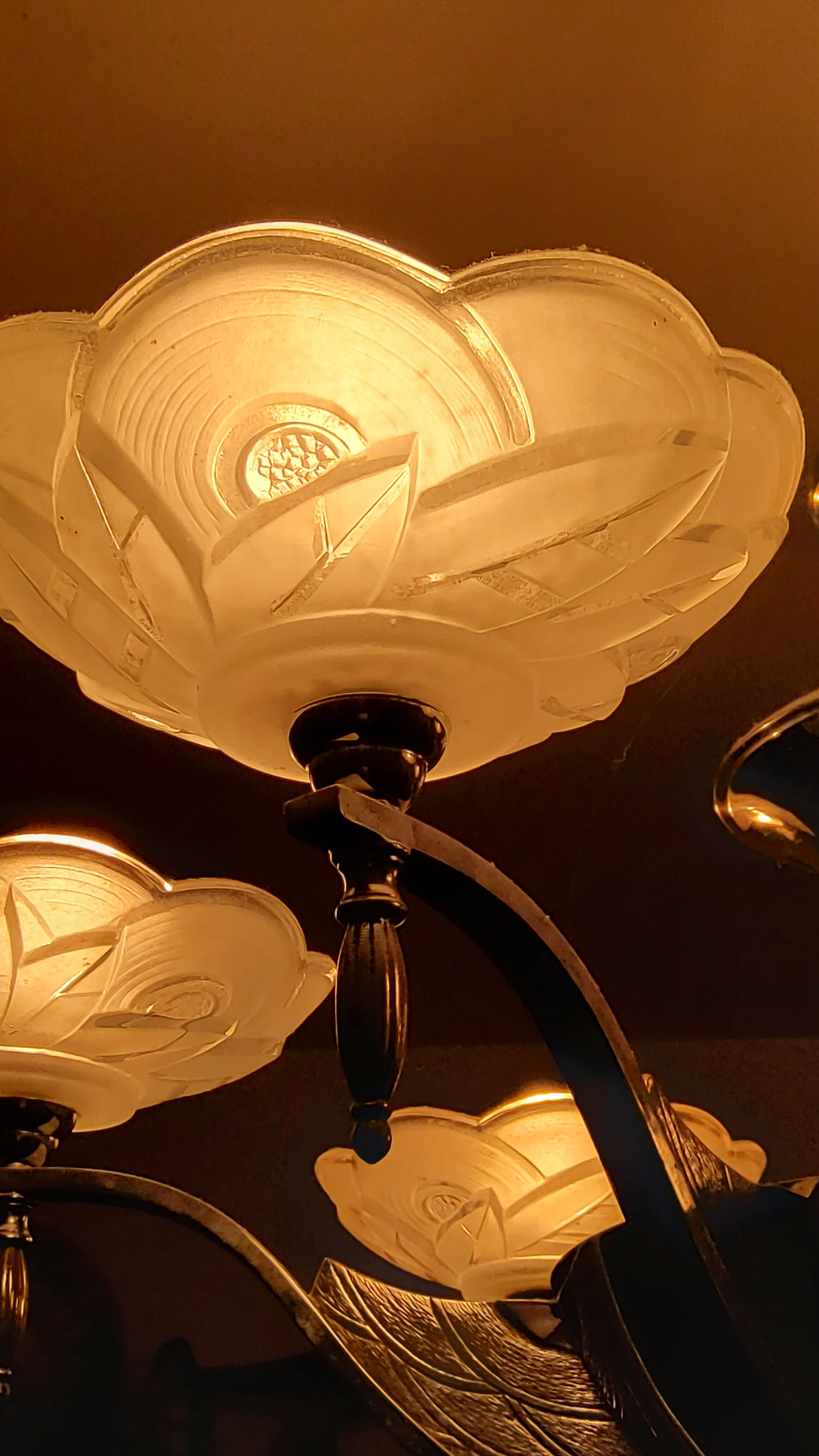 Art deco chandelier in chromed metal and glass 6 arms of lights