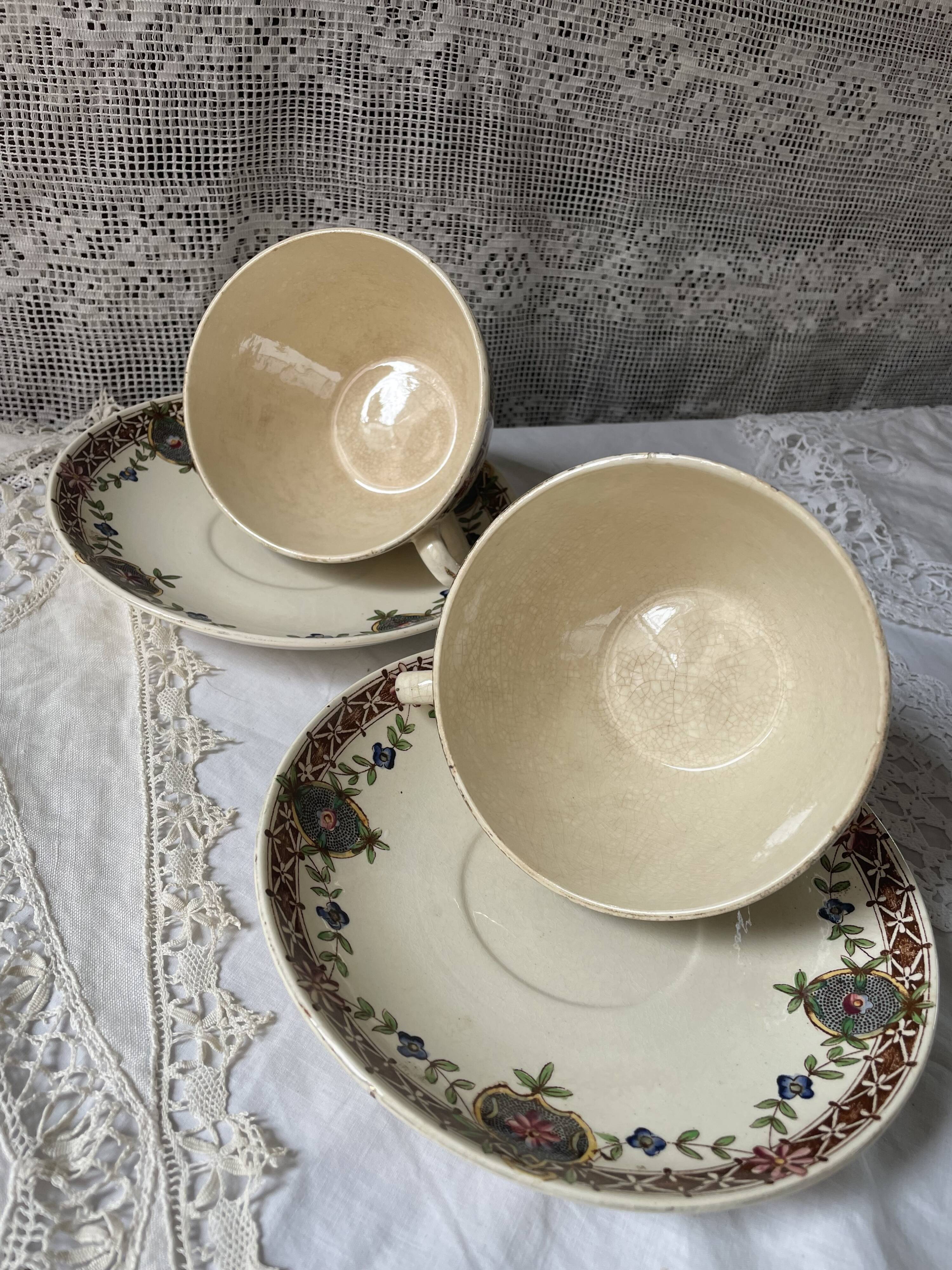 Set of 2 large cups and 2 old saucers Gien writing decor 8500