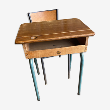 School desk and chair (1)