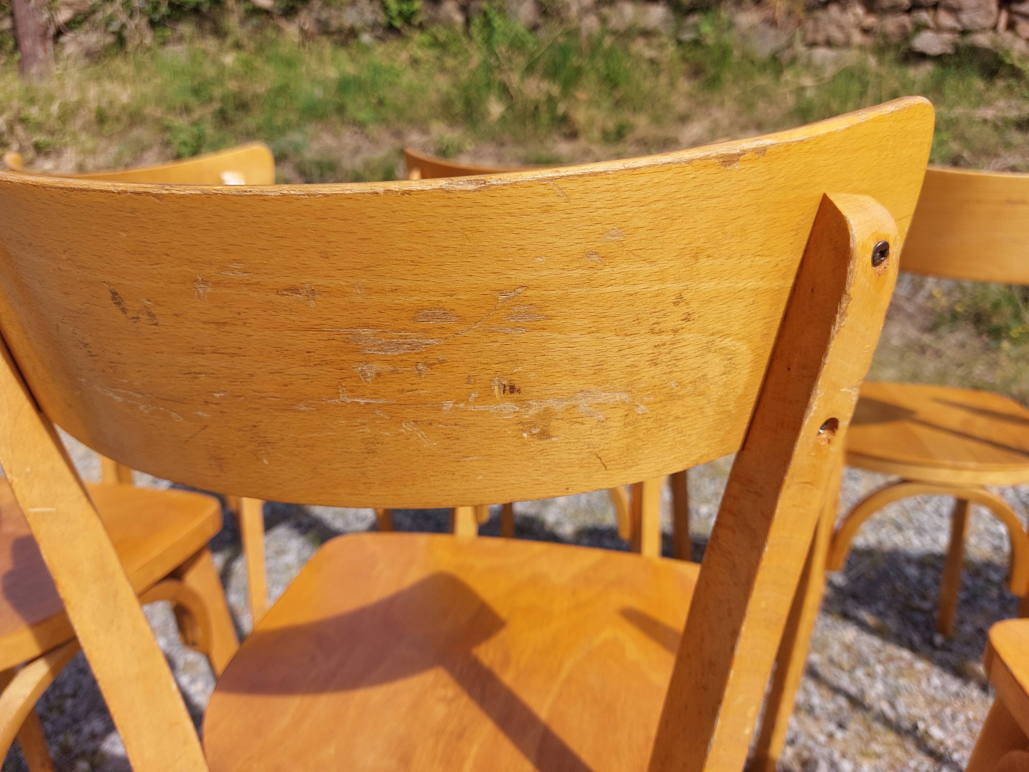 11 chaises bistrot style Baumann