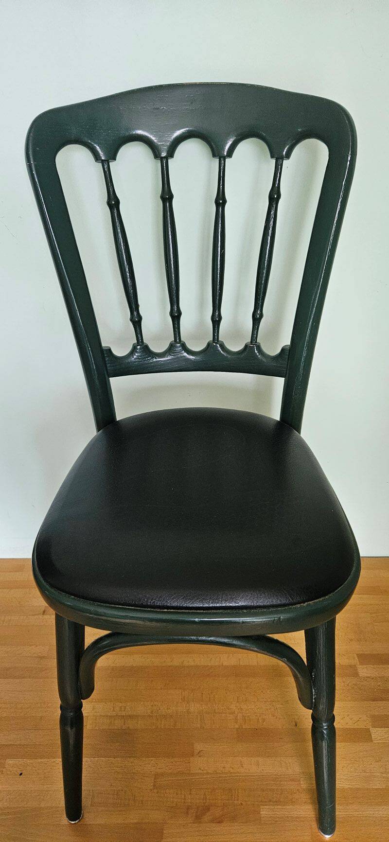 Set of 6 english green bistro chairs and black leatherette seat