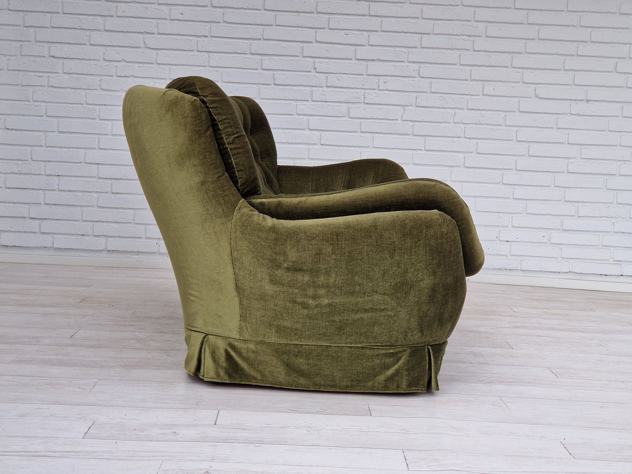 1970s, Swedish design by Swedfurn, Slätta Möbler, 3 seater sofa, vintage velour.