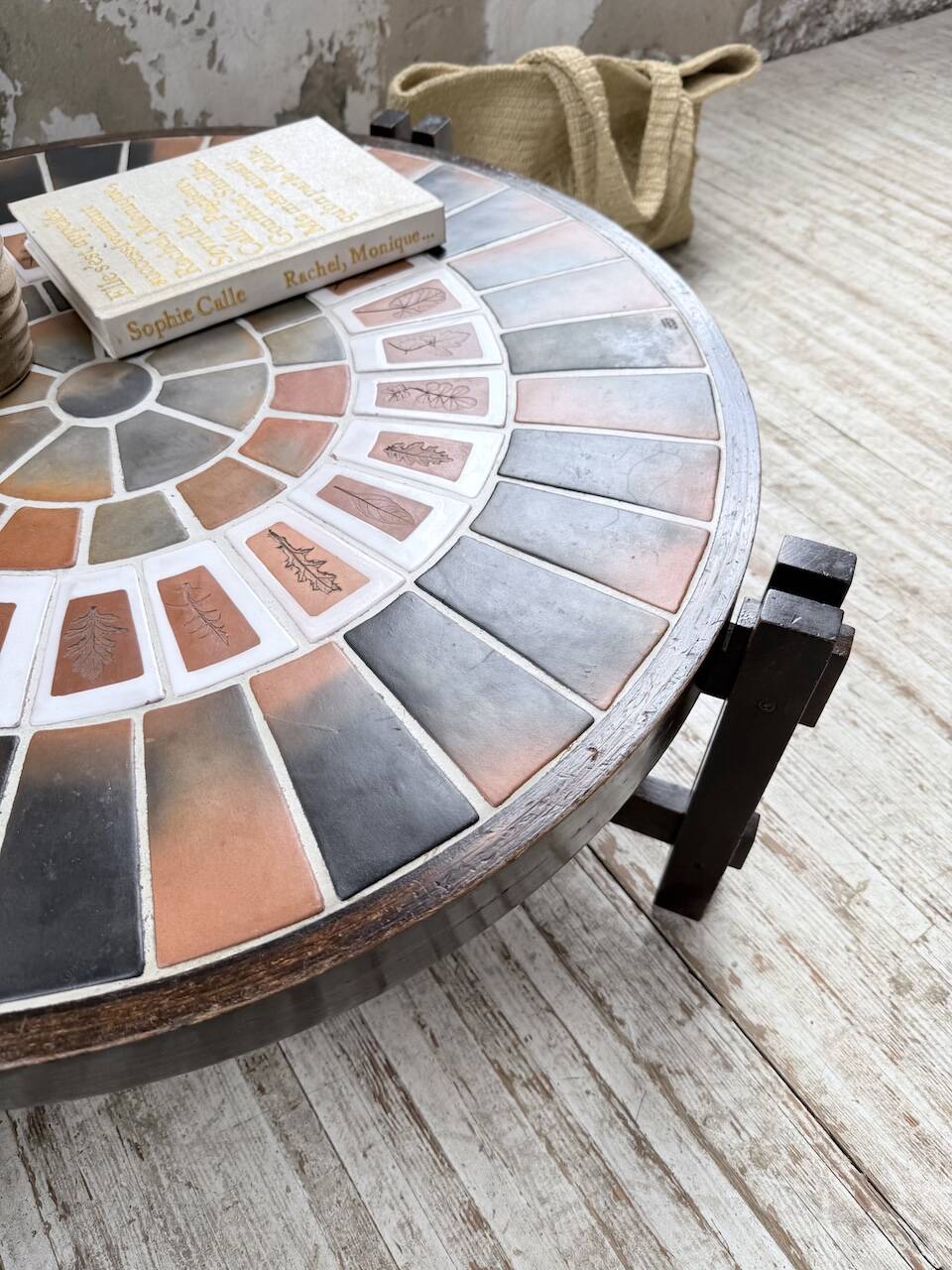 Round coffee table Roger Capron herbarium terracotta