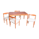Table et quatre chaises en teck restaurées des années 1960 par H.W. Klein et Bramin