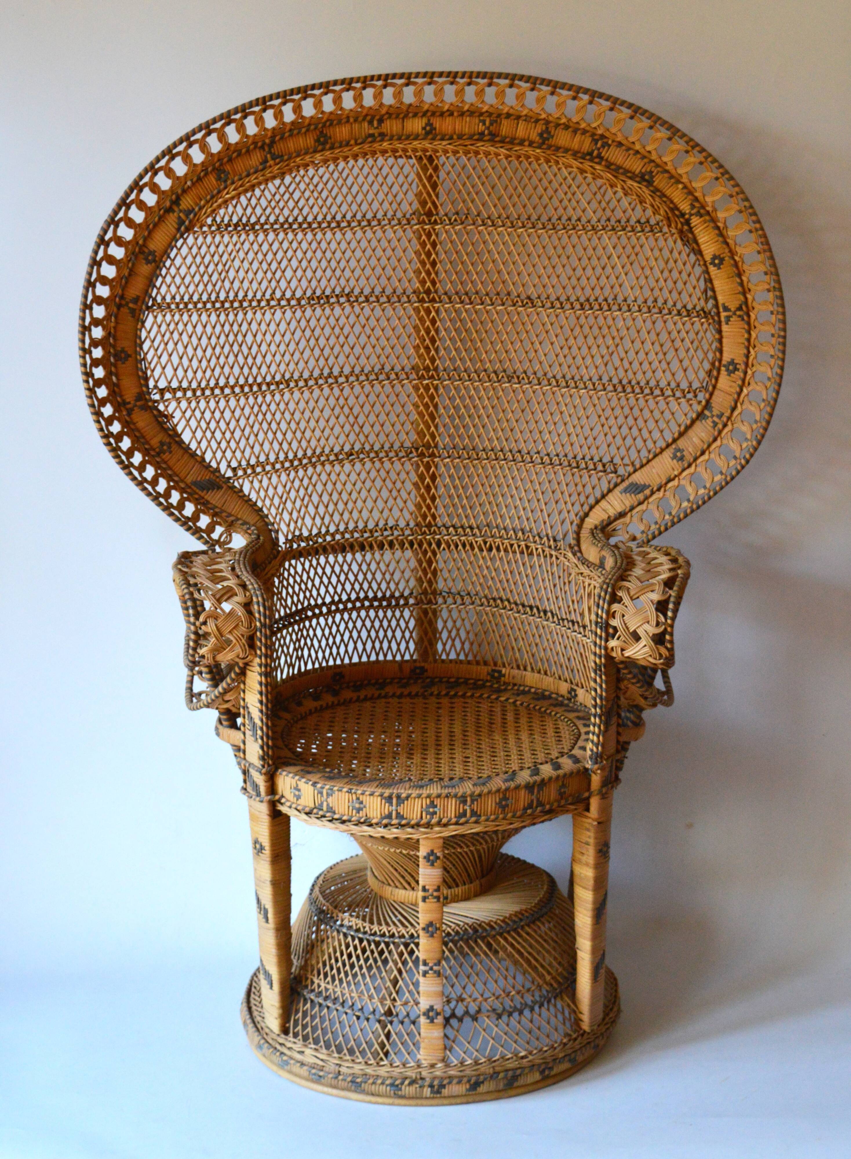 Chair emmanuelle