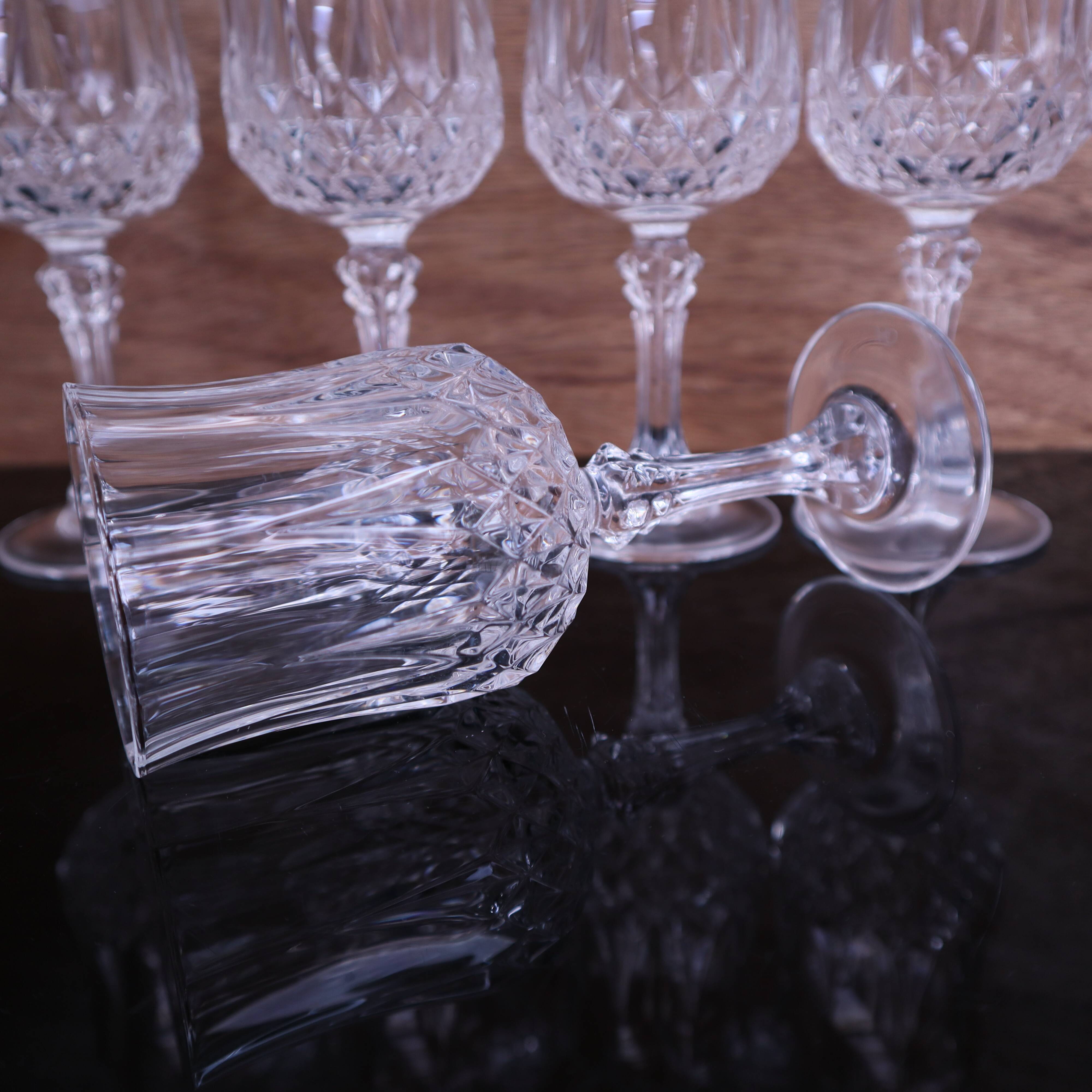 8 crystal red wine glasses from Arques, Longchamp model.