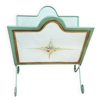 porte revue vintage en tôle peinte