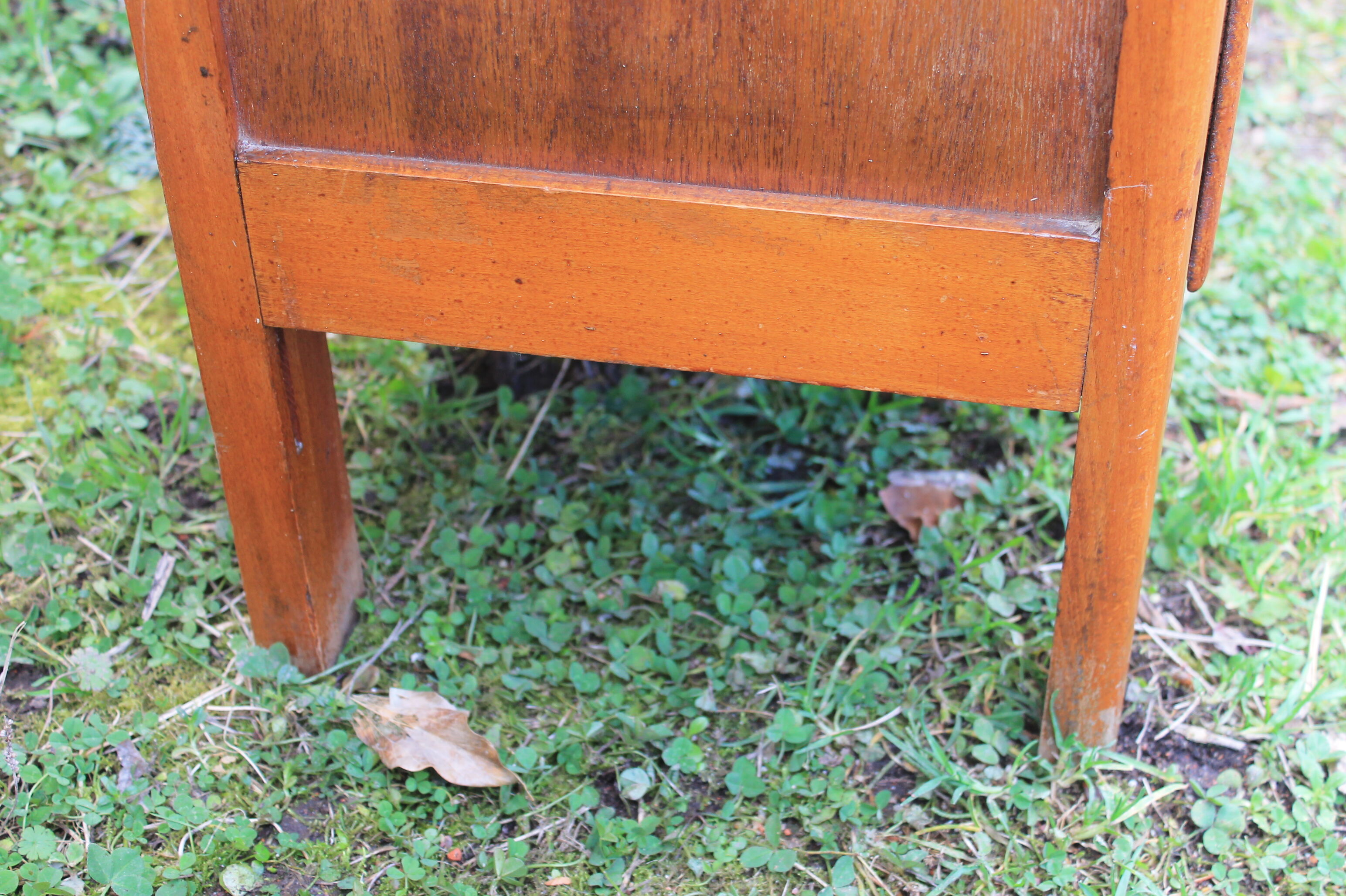 Furniture with drawer, rag