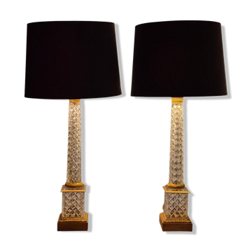Paire de lampes de table de couleur, en cristal taillé et bronze doré, de style Baccarat