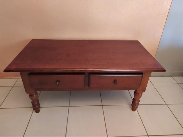 Table basse en merisier massif