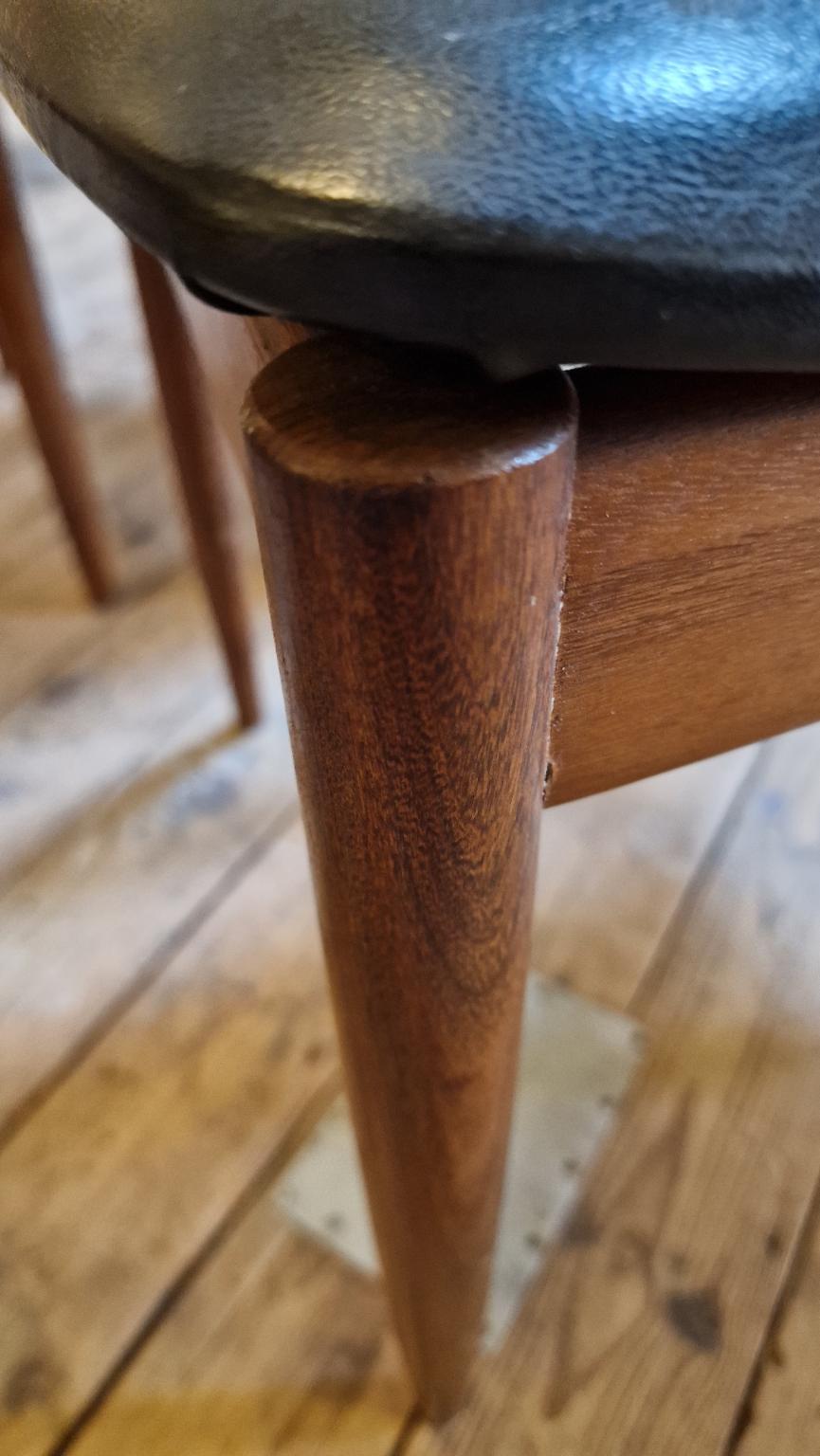 Chairs (set of 4) vintage 1960 Italian Casala in teak and skaï