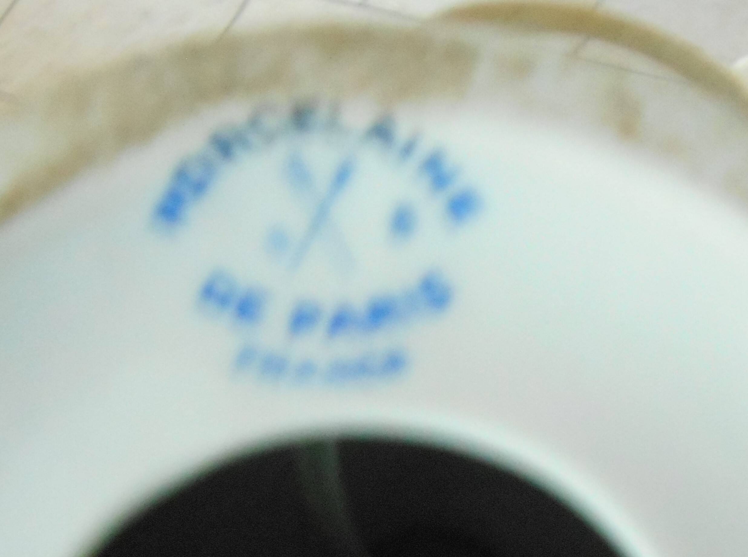 Paris porcelain lamp