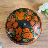 Vintage lacquered wooden bonbonnière