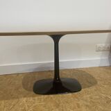 Coffee table in squircle format