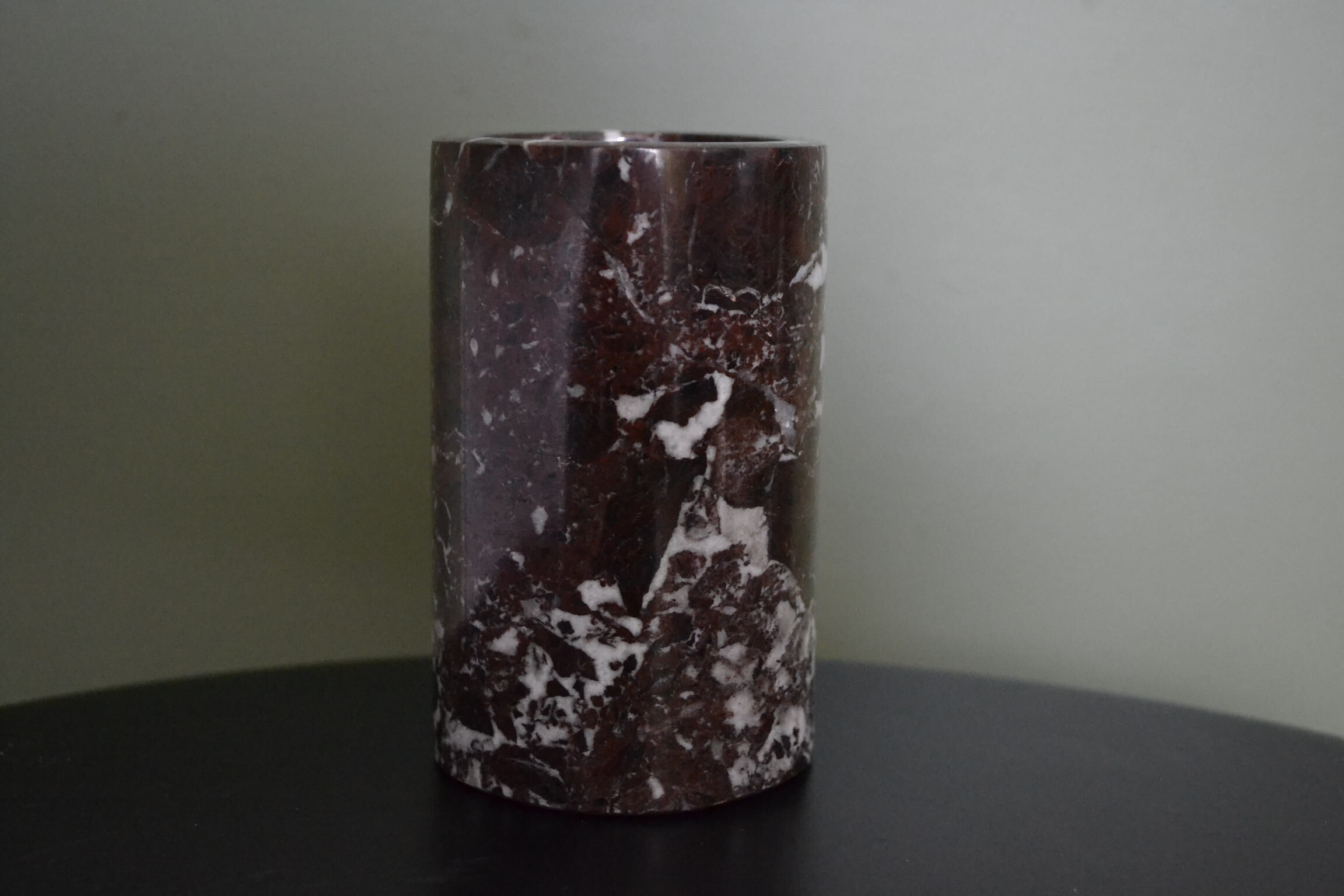 Red marble pencil pot