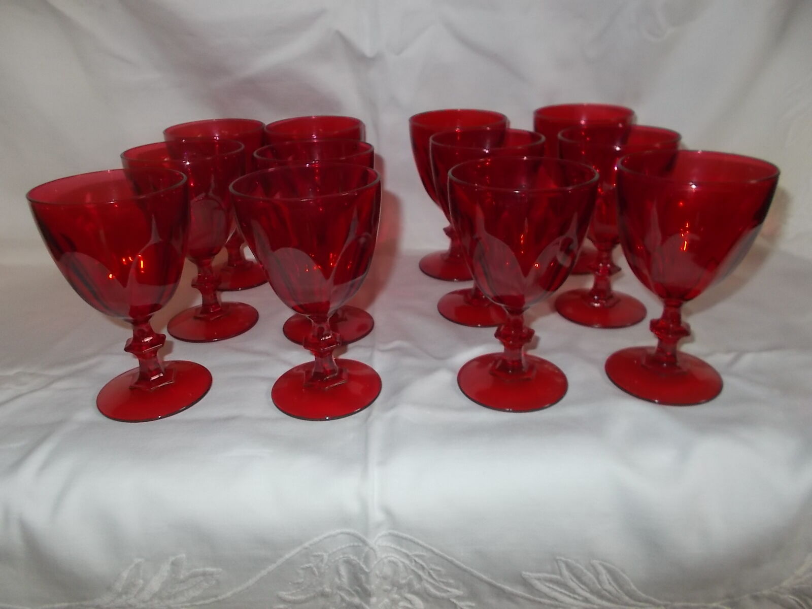 Lot 12 stemmed glasses
