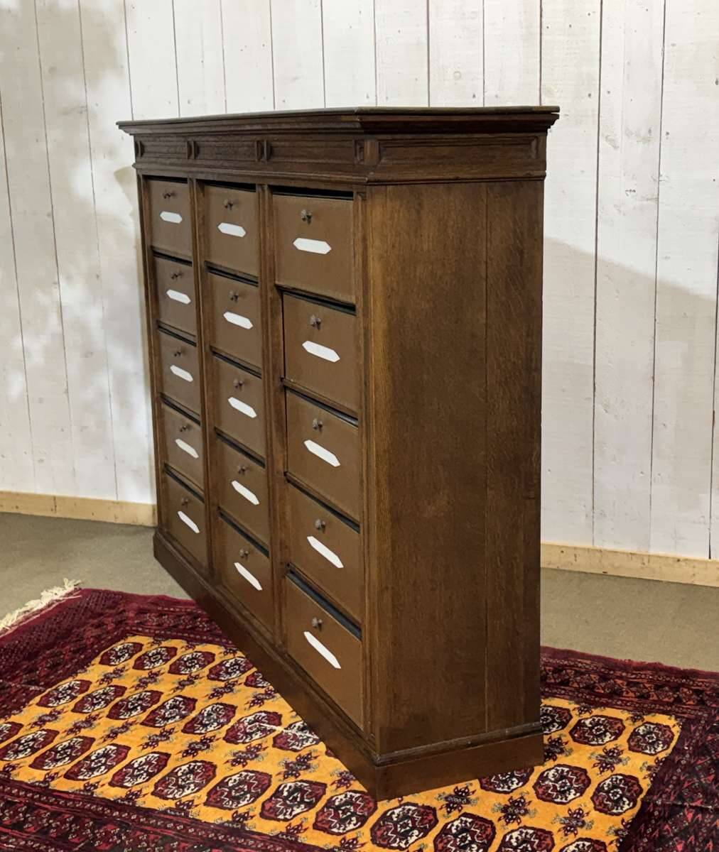 Oak cabinet from the early 20th century at support height.