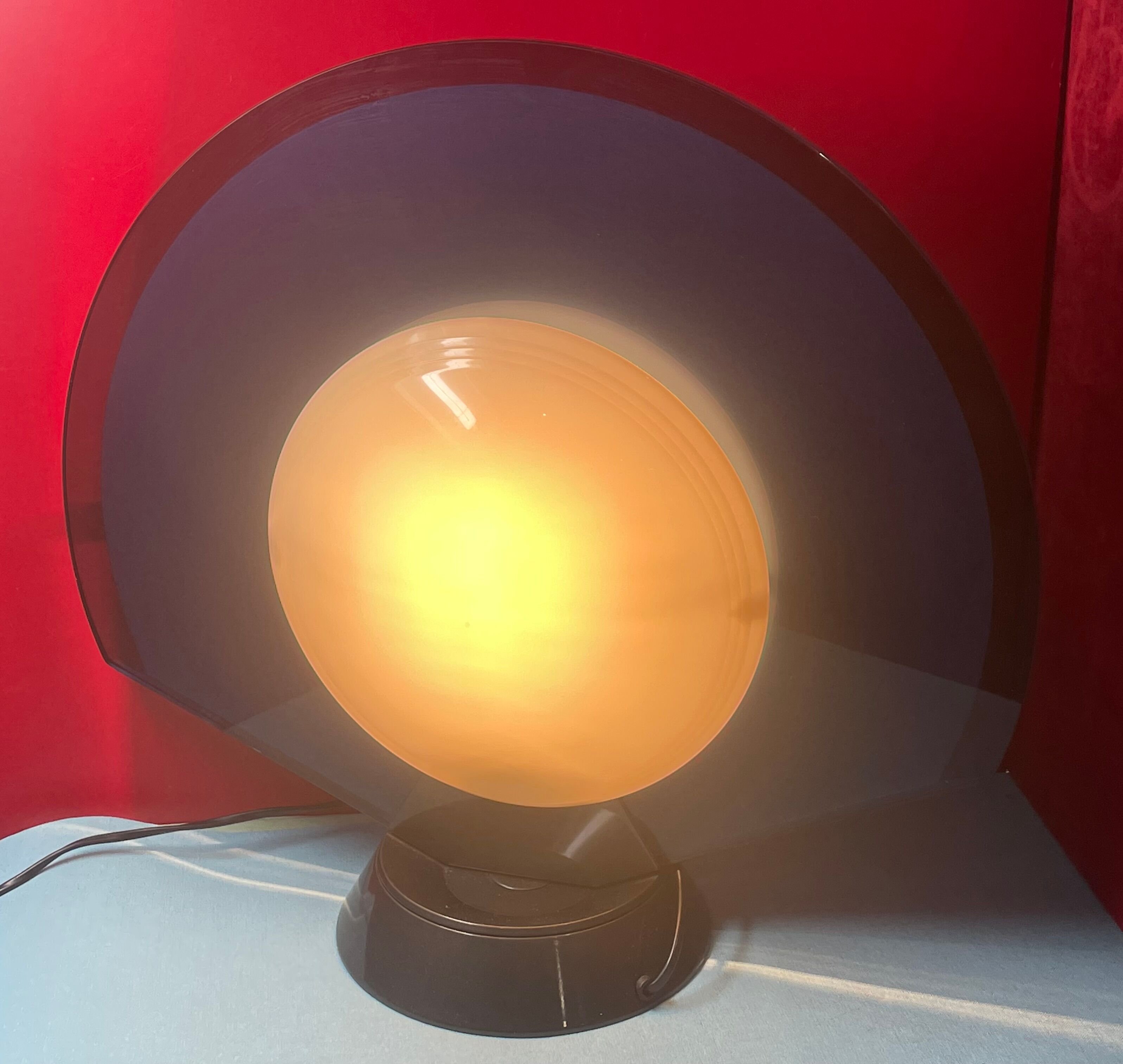 Rotating lamp Gong by Bruno Gecchelin, Arteluce Italy design